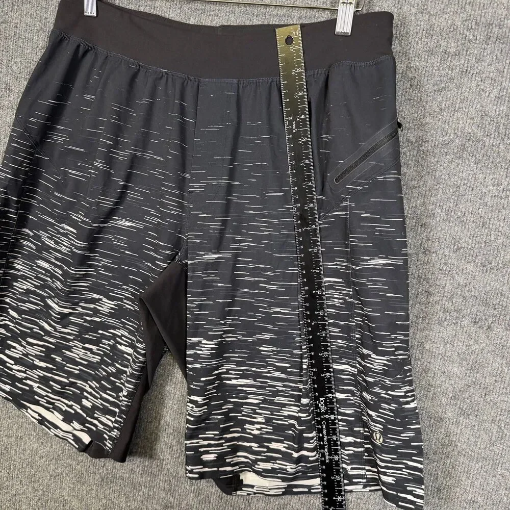 Lululemon Men's Athletic Shorts L Black White Print Gym Training Running Unlined